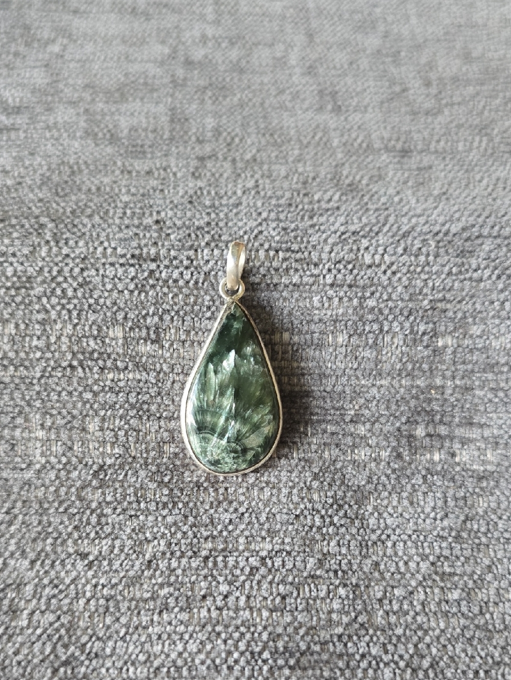 925 Sterling Silver Seraphinite Teardrop Gemstone Pendant in Silver Setting